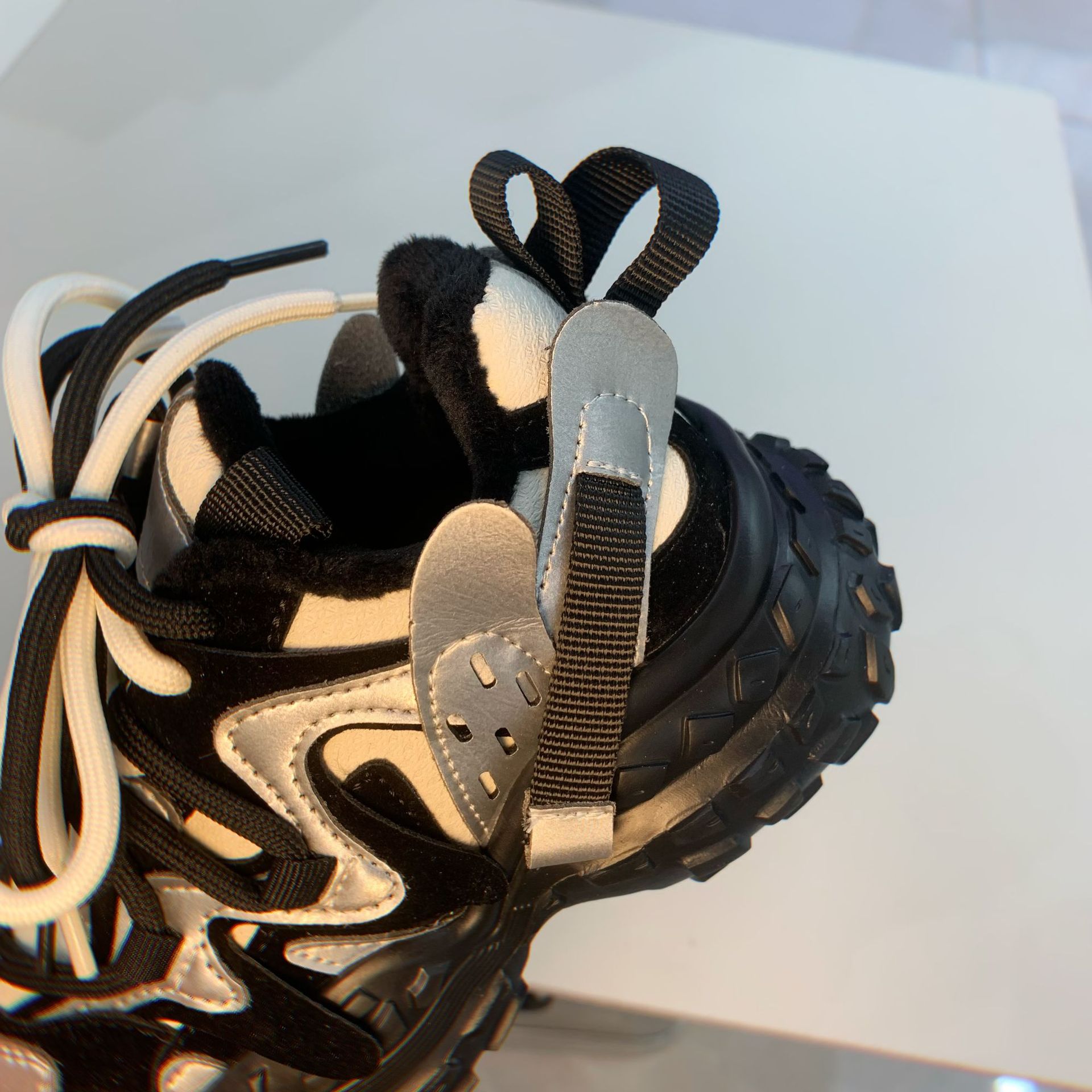 2024冬季加绒运动鞋男童跑步鞋时尚百搭潮鞋女童休闲轻便儿童鞋子详情11