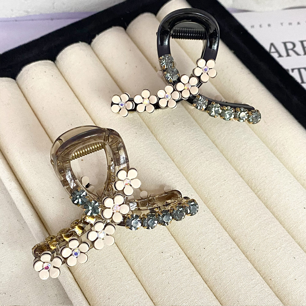 High-end camellia semi-tied hair clips for women, a niche hair accessory with diamonds, simple and elegant style, small grappling clips, less hair volume, shark clips pic 15