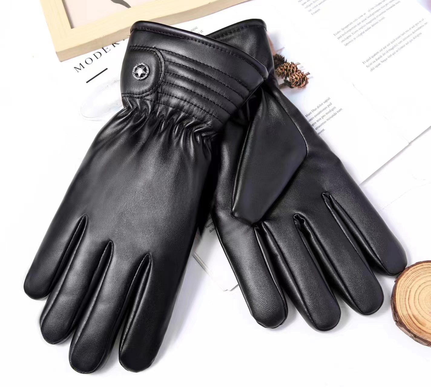 Wholesale of black leather gloves for cross-border men and women, windproof and warm gloves for motorcycle riding, and high-quality touch screen PU gloves pic 3