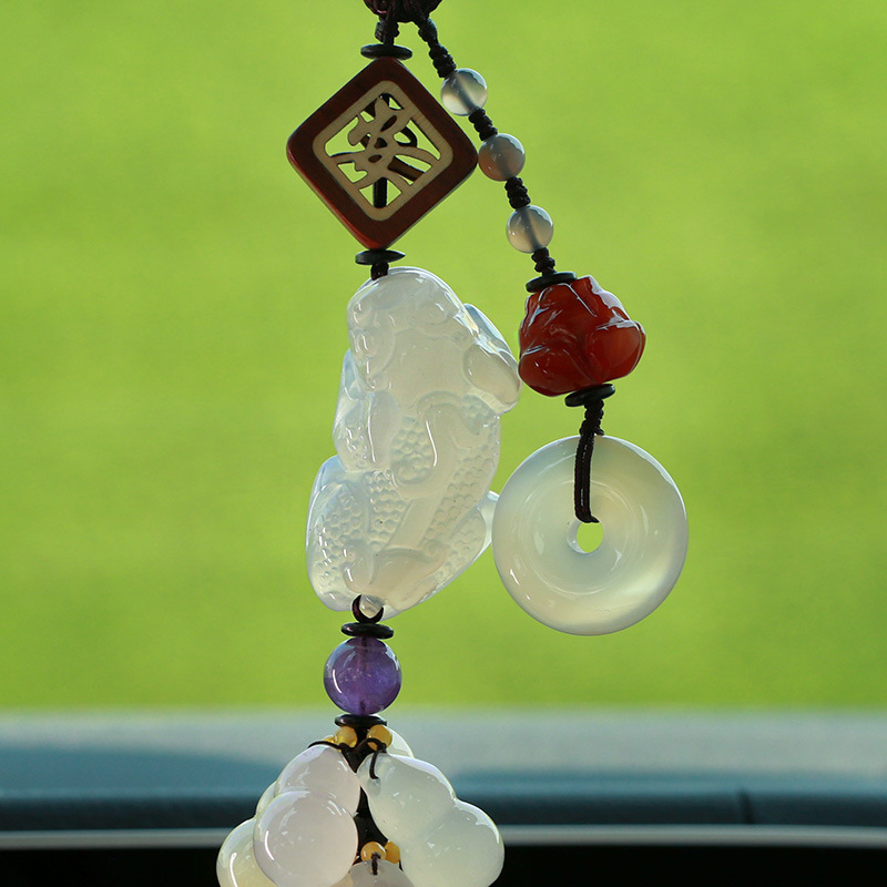 Natural white chalcedony PI Xiu chalcedony gourd car pendant for men and women, creative car rearview mirror interior decoration, exquisite car pendant pic 5