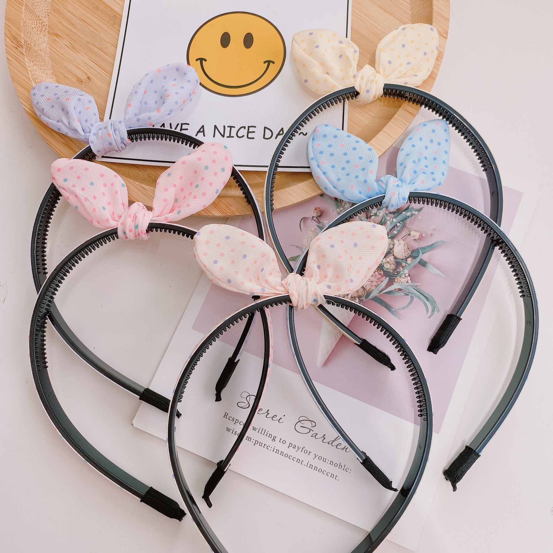 The new hair accessories from Dongdaemun, South Korea, feature a variety of floral rabbit-ear headbands, which are sweet and cute for girls pic 1