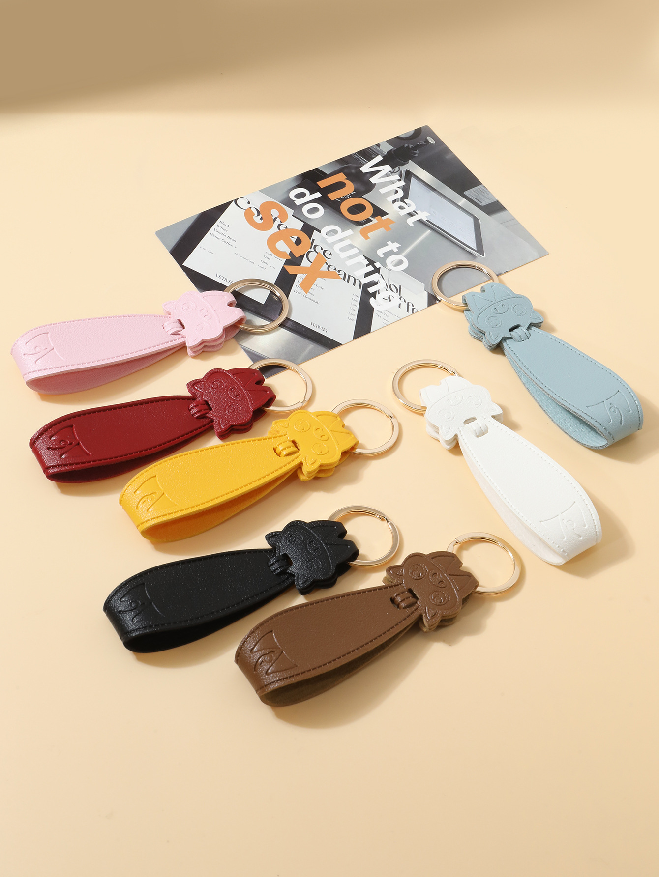 PU皮革小猪钥匙扣创意简约钥匙链男女汽车皮质通用金属挂件详情1