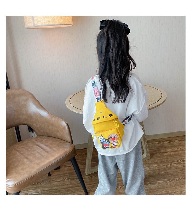 批发儿童胸包面包卡通超人包男女童帆布单肩斜挎包亲子手机儿童包详情12