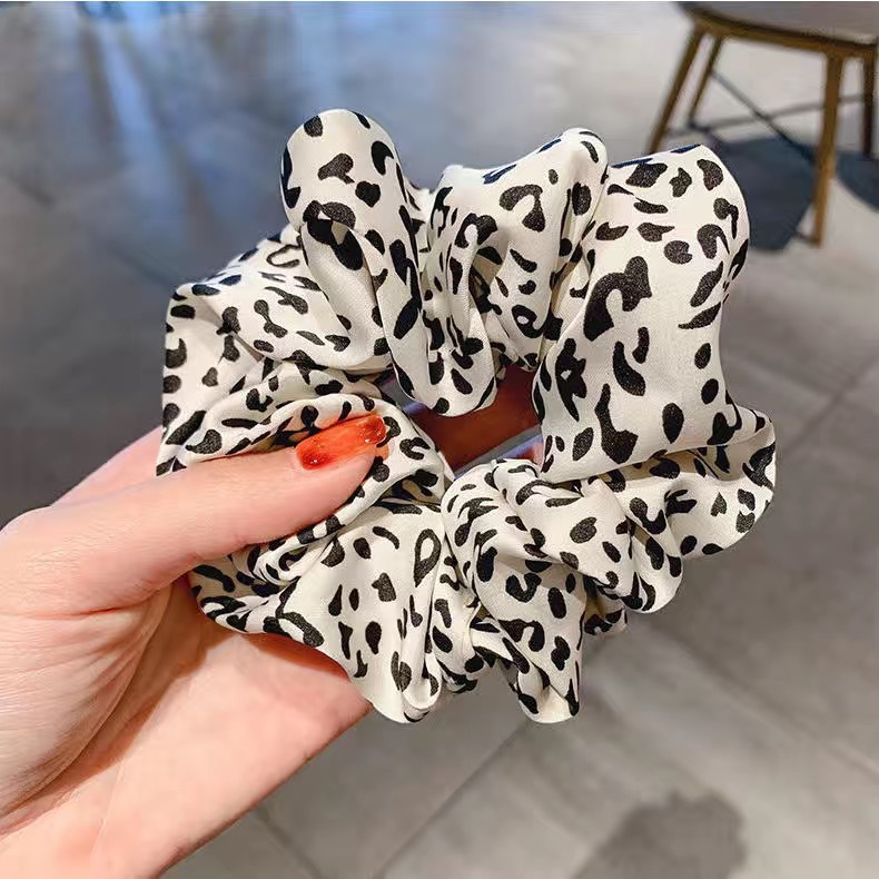 韩国ins发圈复古豹纹格子大肠圈简约优雅皮筋扎头发头饰详情12