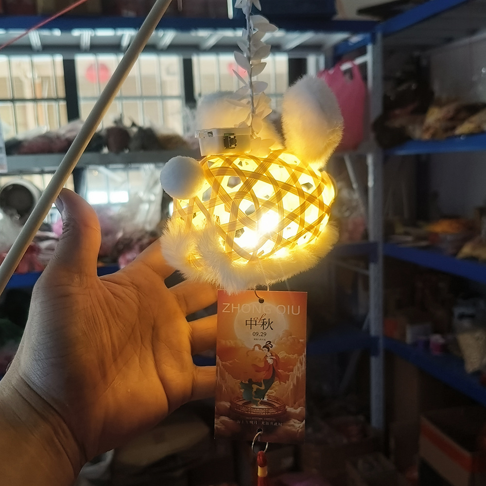 Authentic bam-woven rabbit lanterns, Chinese ancient-style Mid-Autumn Festival hand-held lanterns, scenic area night market street lamps pic 4