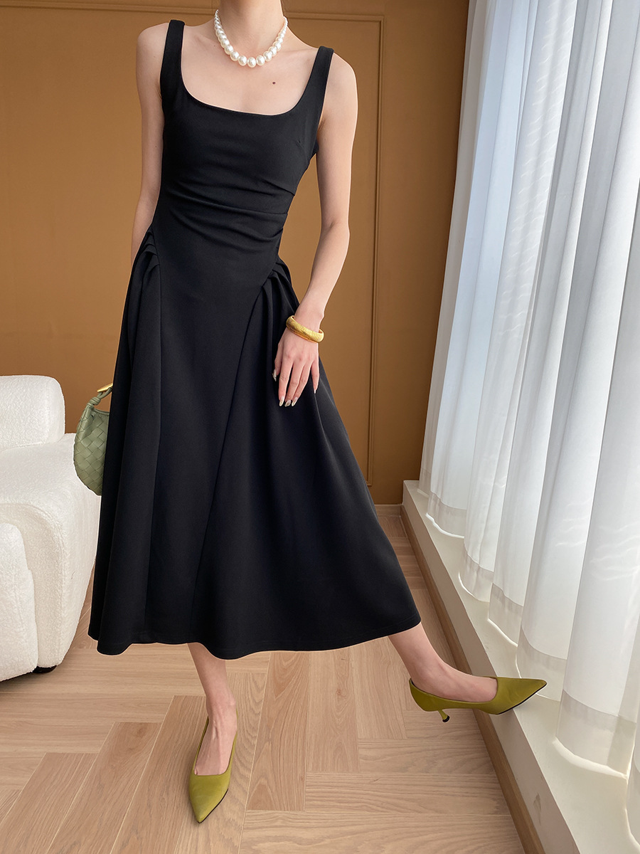 Sinan Antwai-cut French square-neck black vest dress 2024 Early Autumn New Style SN5158 pic 17