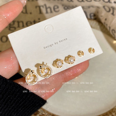 Wholesale of popular brushed frosted stud earrings for women with a light luxury and high-end InS-style, golden round stud earrings in the style of love beans pic 6