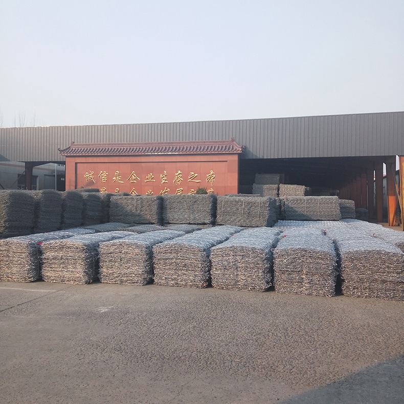 The manufacturer supplies hot-dip galvanized gabion mesh, single and double partition Reno mattresses, lead wire cages, hexagonal mesh, and plastic-coated gabion mesh pic 7