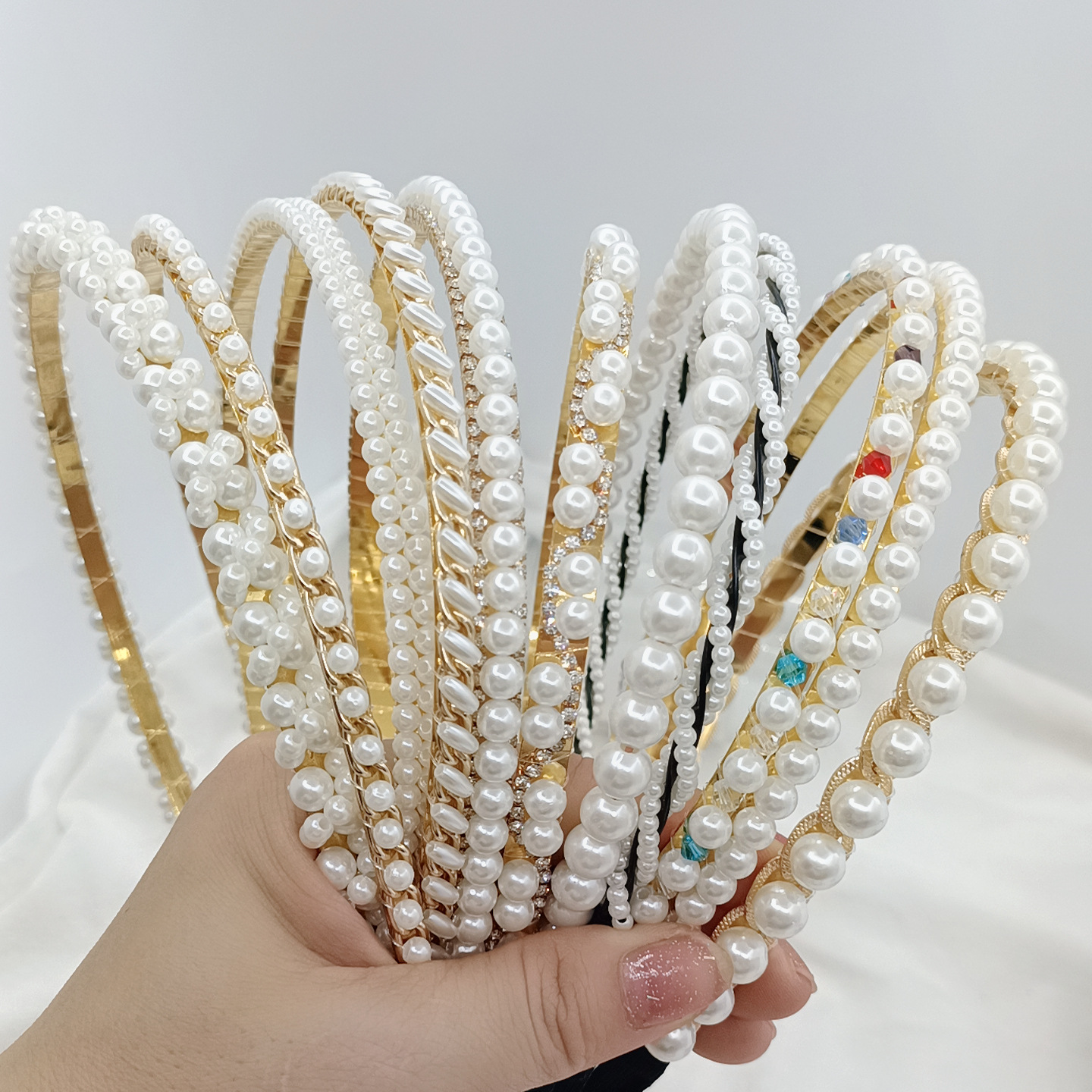 Pearl hairband for women, Super fairy French headband, hair tie, new style 2024, elegant high headband for the top of the head, external pressure hairpin headwear pic 2
