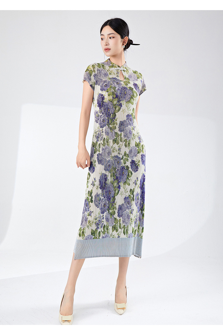 A new Chinese-style, retro, slit, mid-length, elegant and stylish dress for summer women with a modified version of the national trend pic 26