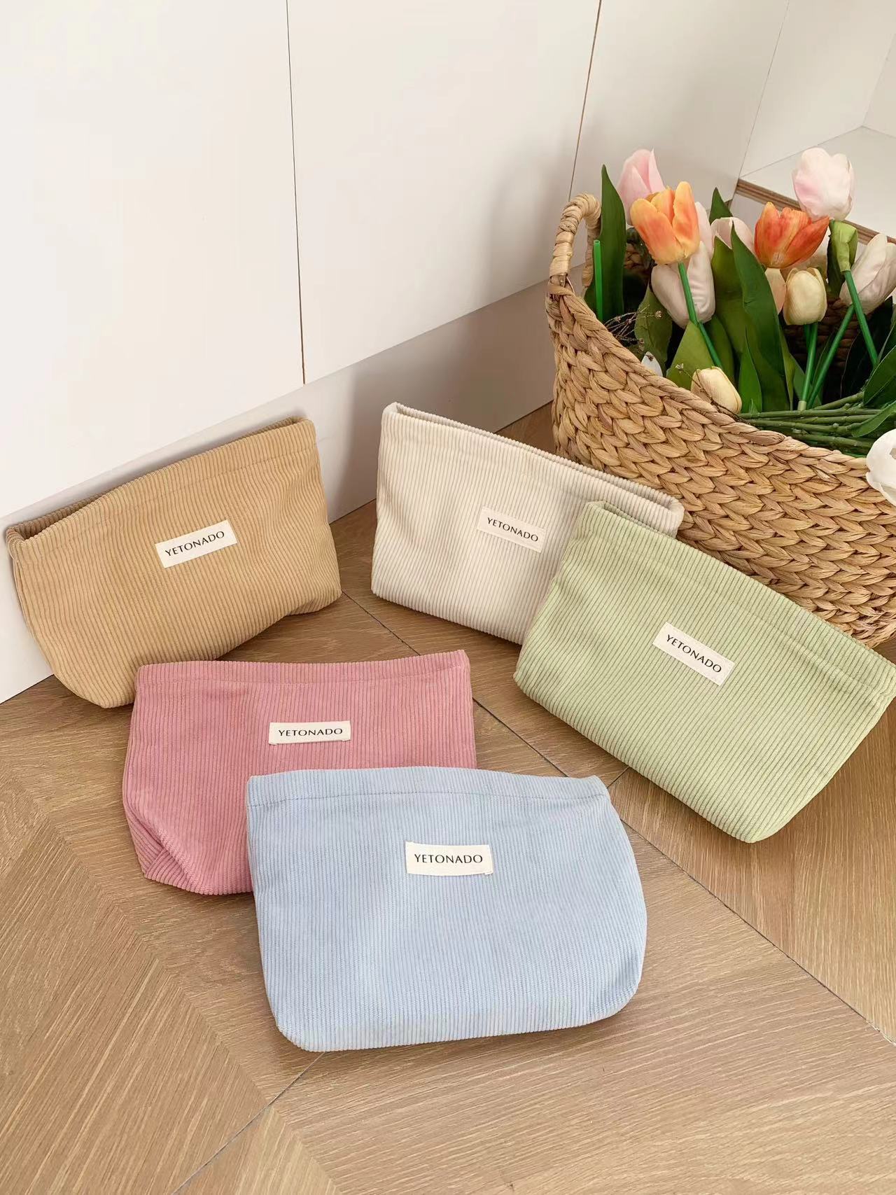 纯色灯芯绒布袋大容量化妆包手拿包收纳帆布袋收纳包便携洗漱包详情3