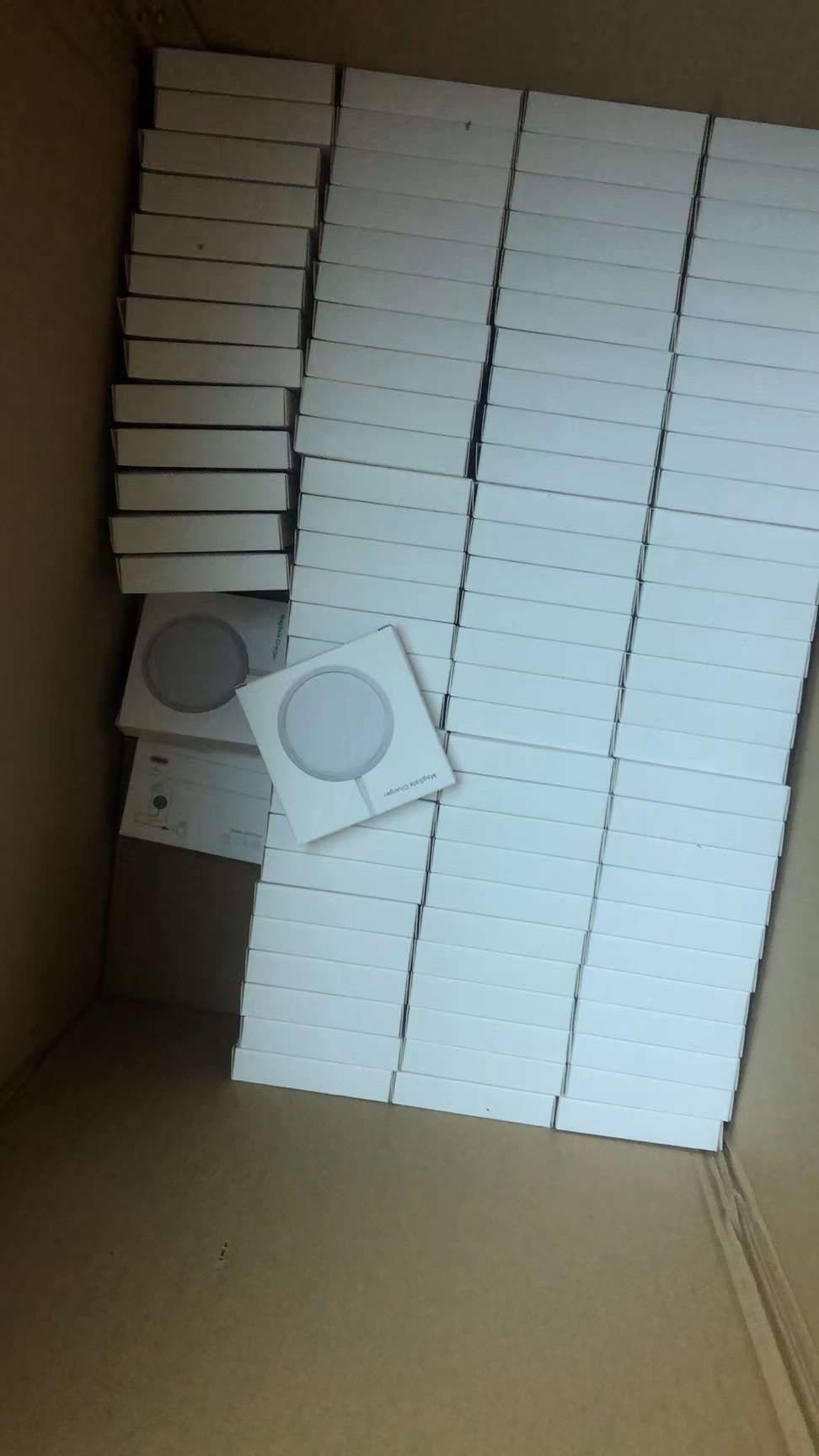 适用iphone12/13/14苹果手机magsafe磁吸无线充电器15W磁吸无线充详情8