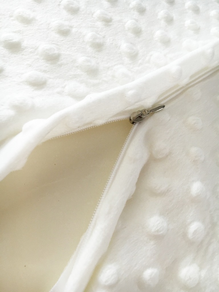 厂家直销 慢回弹太空记忆枕头 按摩护颈枕  睡眠枕头 记忆枕 枕头详情5