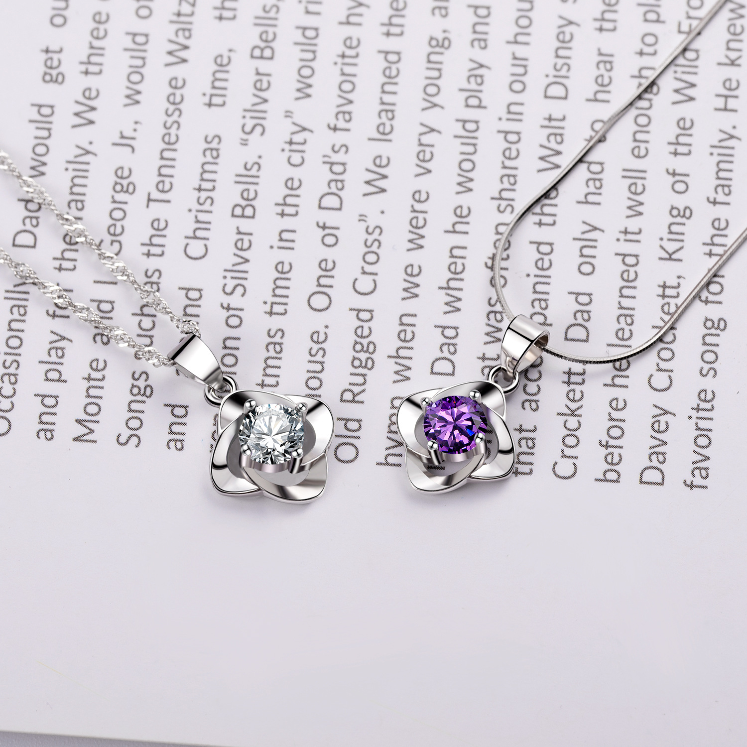 A high-quality imitation D-color moissanite four-leaf clover female pendant with eight hearts and eight arrows from a live-streaming product by a popular influencer on Kuaishou and Douyin pic 110