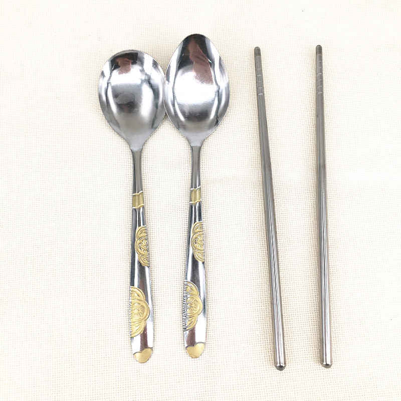 Factory direct sales of super value round and pointed No. 2 spoons, 19 cm steel chopsticks, suction card set, street stall two-yuan store supply pic 4
