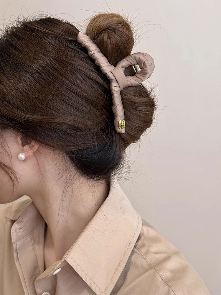 黑色发夹女2024新款超仙韩式后脑勺鲨鱼夹大号高级感气质抓夹无痕详情5