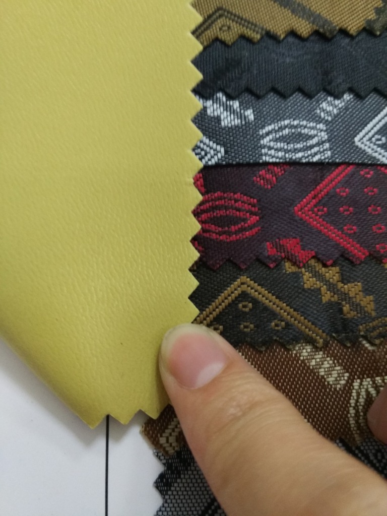 Factory direct sales of multi-color jacquard quadrilateral 60-thread sheepskin jacquard foam fashionable backpacks, handbags and briefcases pic 4