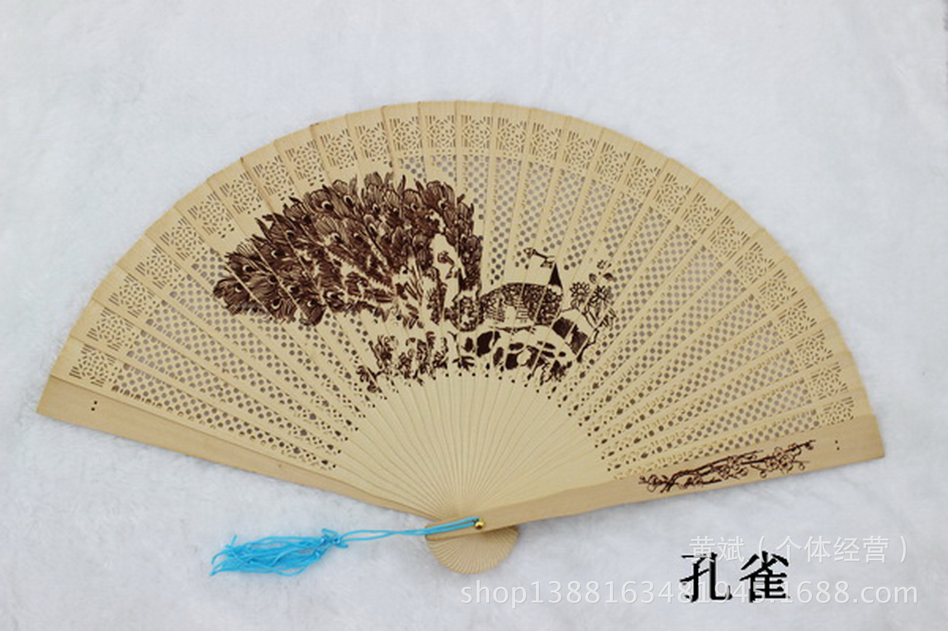 11只彩鹤扇子批发礼品扇禾木扇仿檀香扇带香镂空印花带扇盒详情32