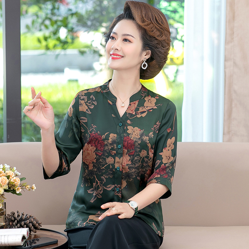 妈妈春装洋气小衫七分袖针织打底衫中年女士夏季冰丝T恤薄款上衣详情1