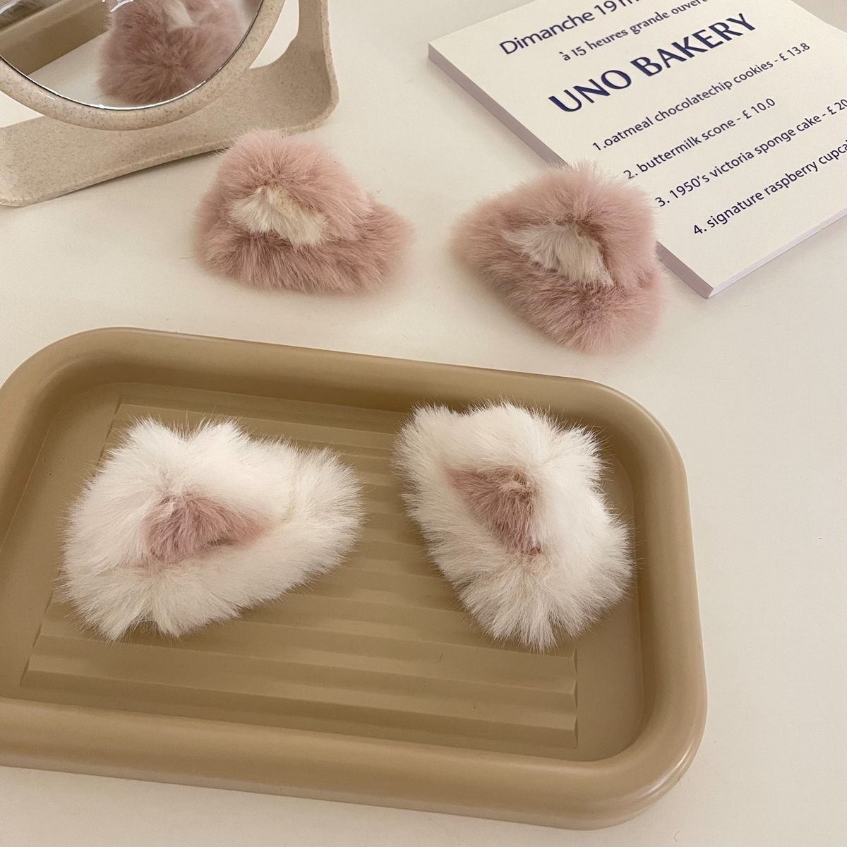 The new autumn and winter 2021 collection features sweet and sensual cat ear hair clips, faux fur rabbit hair top clips, plush hair clips, and Japanese and Korean hair accessories pic 1