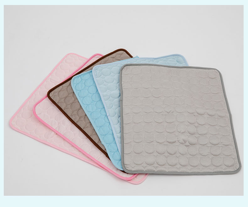 宠物冰垫夏季降温冰丝睡垫宠物沙发垫防咬狗狗冰垫夏季猫凉垫厂家详情14