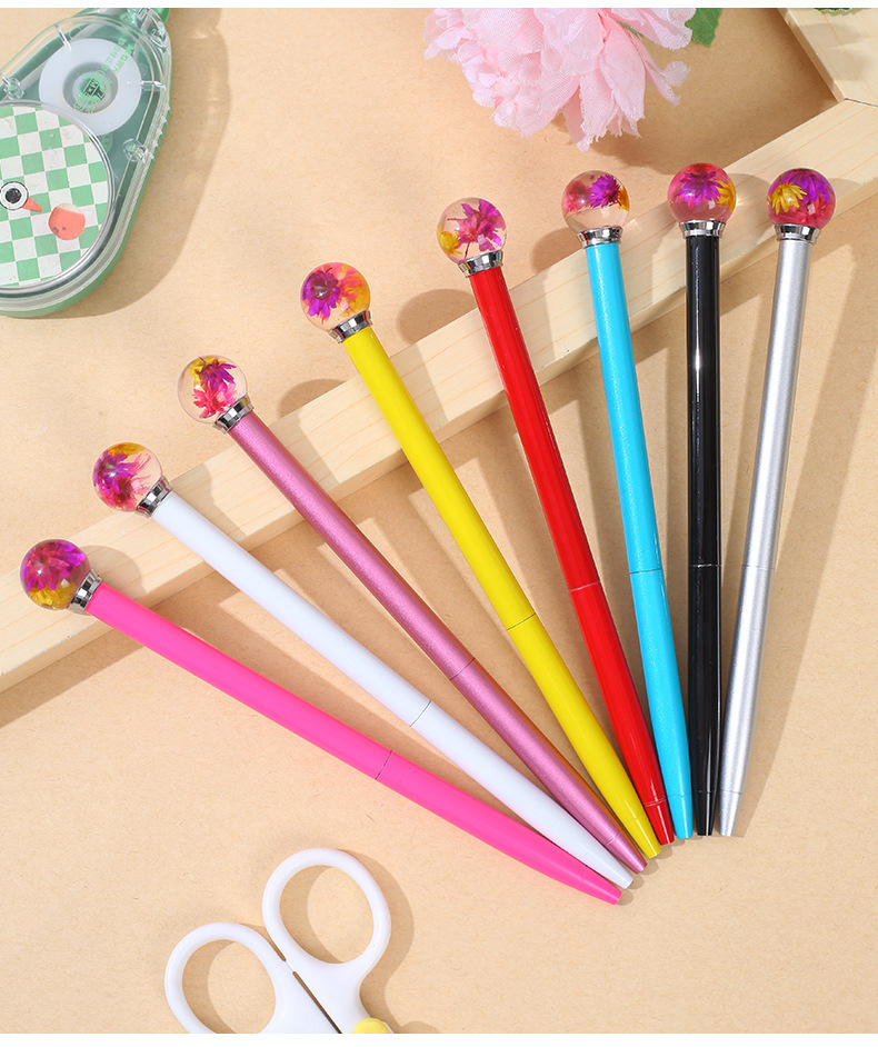 The manufacturer produces Gaoshi dry flower ball metal ballpoint pens, rotating metal pens, advertising gift pens, glass ball ballpoint pens pic 11