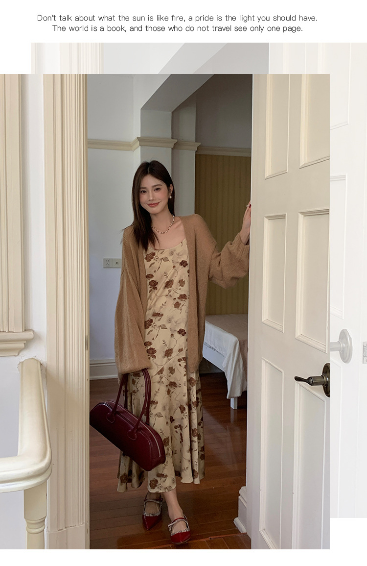 爱西里2024秋季韩系优雅气质吊带缎面印花连衣裙显瘦长裙女11731详情15