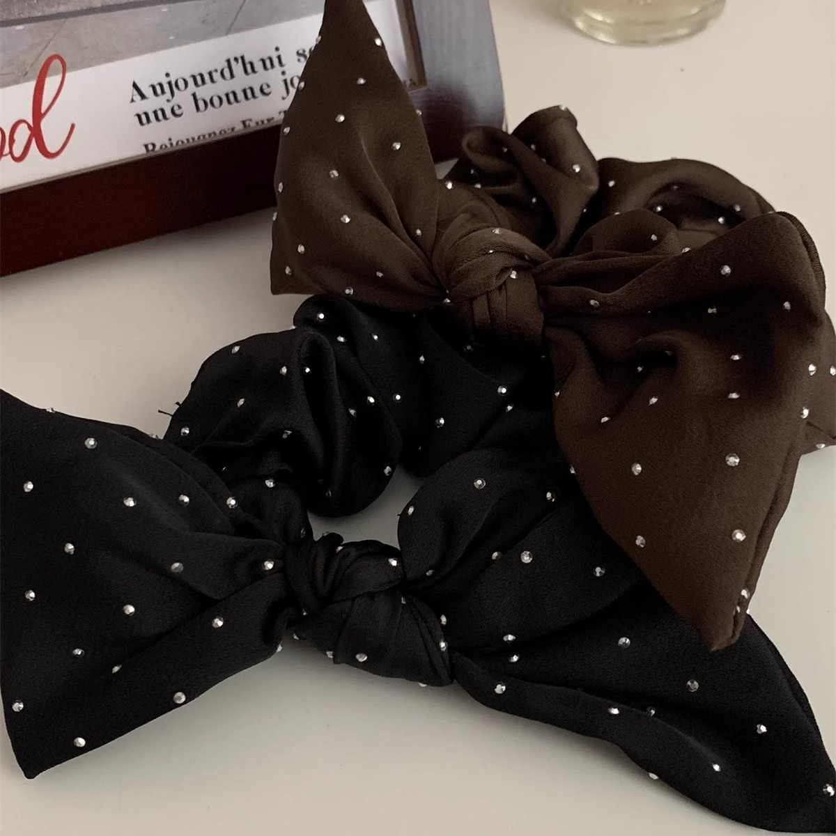 A retro French large intestine hair band for a woman with a simple and elegant ponytail bun. A hair tie, hair band, hair band and hair accessory for a woman pic 8