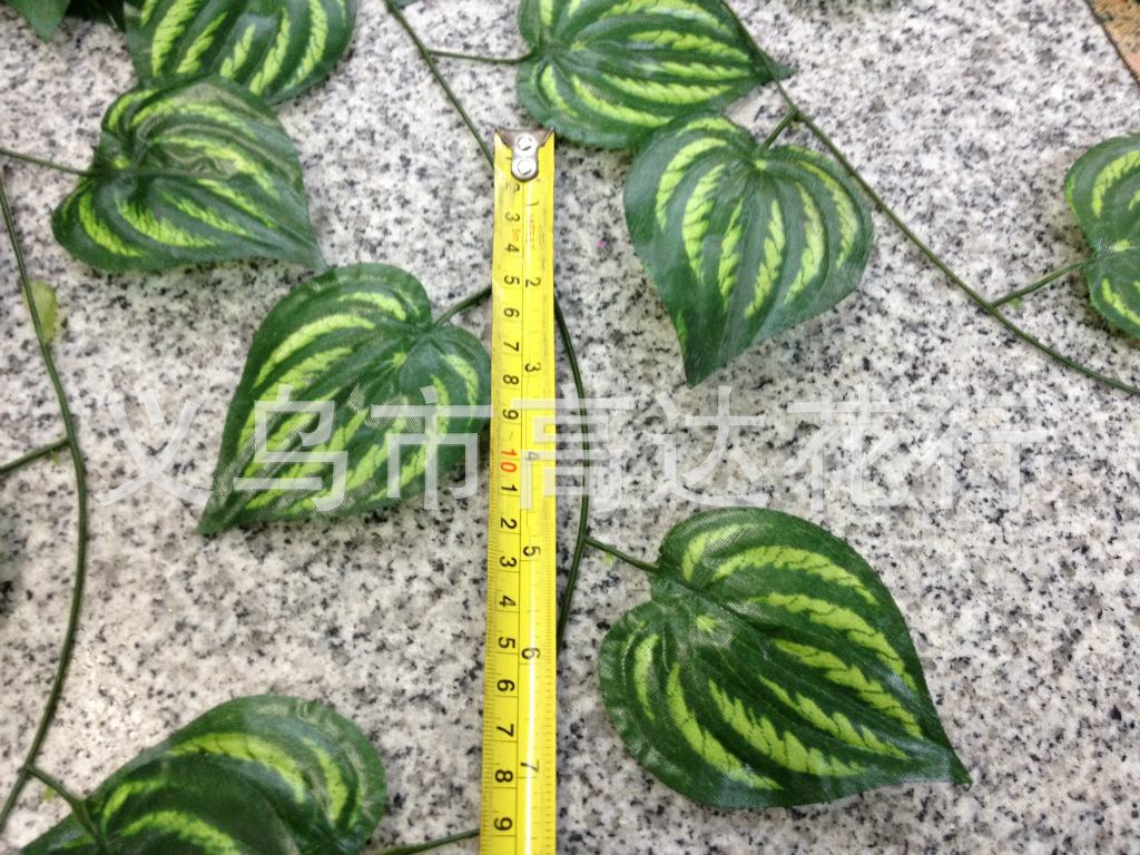 Artificial red maple leaf vine, ivy decorative vine, grape leaf vine manufacturer, ten-thousand-year green leaf vine pic 6