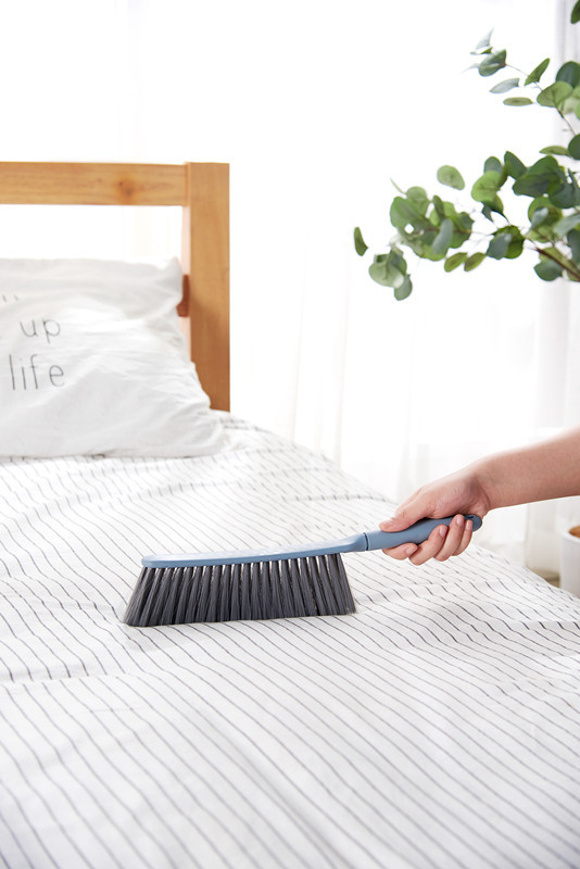 Long-handled large-sized sweeping broom for the bed, a household bed brush for cleaning the bed and bedroom, a soft-bristled vacuum brush for home use pic 3