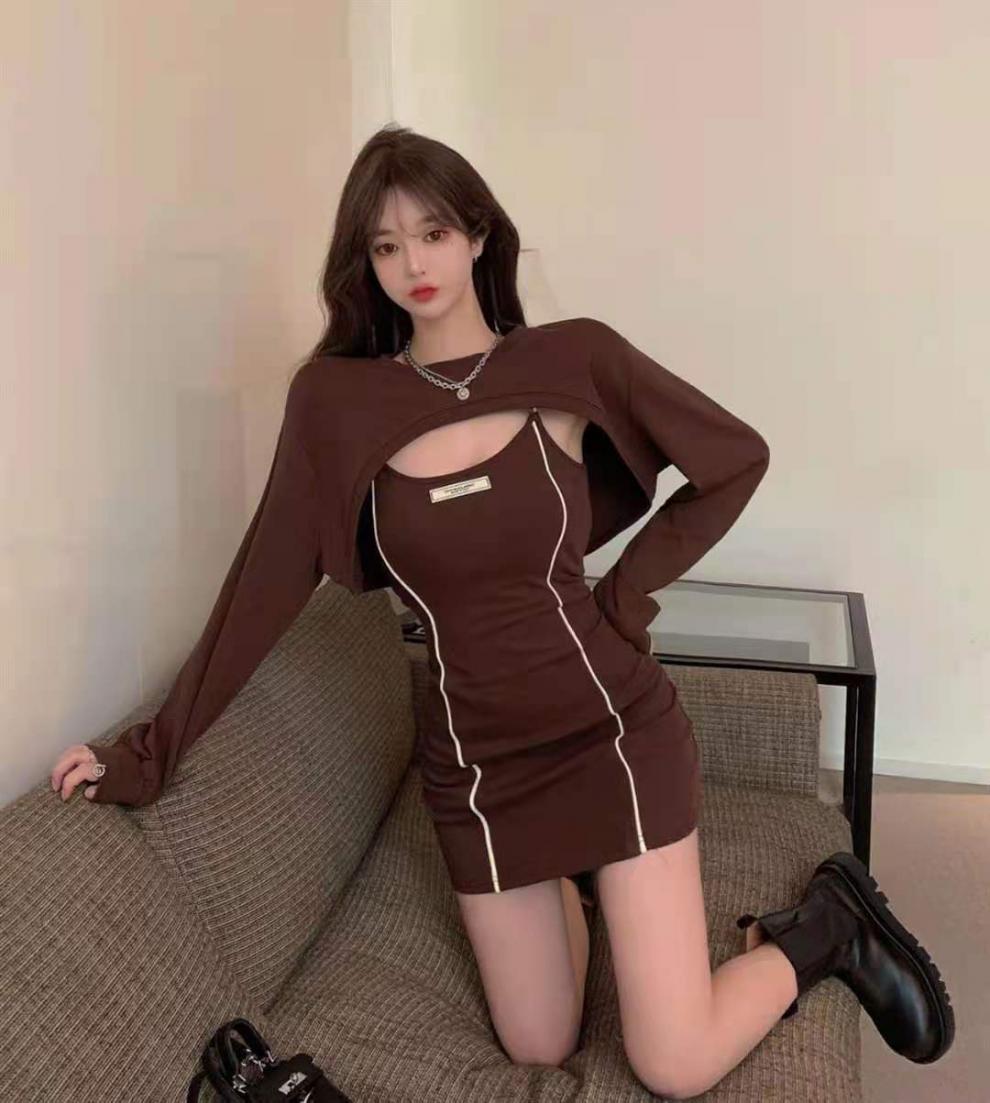 德绒吊带连衣裙女性感纯欲气质包臀短裙秋季新款打底裙子两件套装详情23