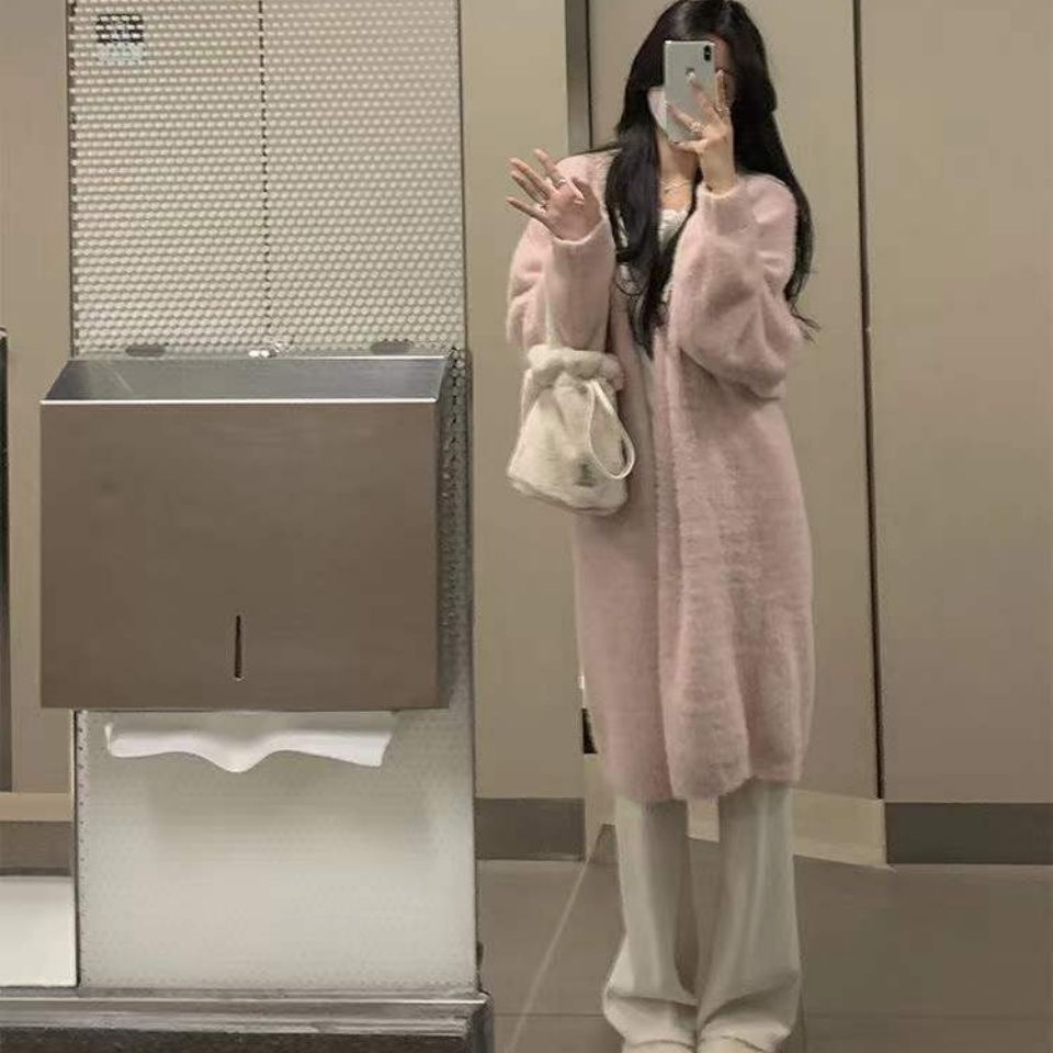 2023 Spring and Autumn laid-back and loose, knee-length, thickened, pure imitation mink fleece knitted sweater cardigan for women pic 47