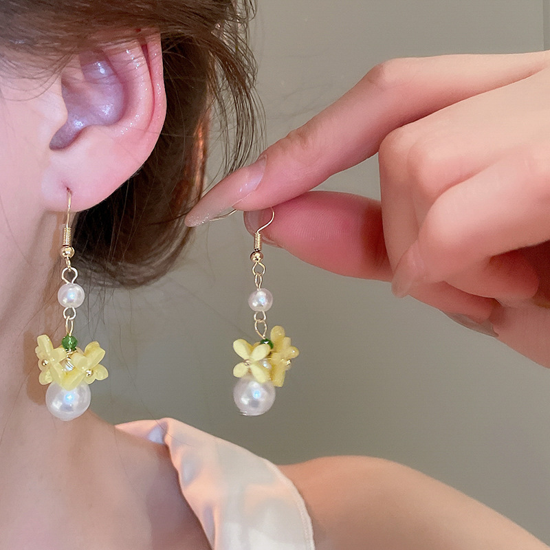 Silver needle yellow flower tassel stud earrings, super fairy-like spring and summer sweet earrings, fashionable, light luxury and high-end earrings for women pic 16