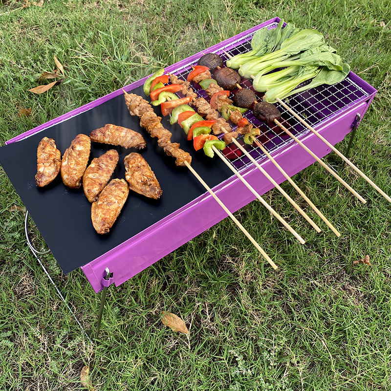 厂家现货新品网红马卡龙色烤漆户外烧烤炉BBQ便携式折叠烧烤架详情7