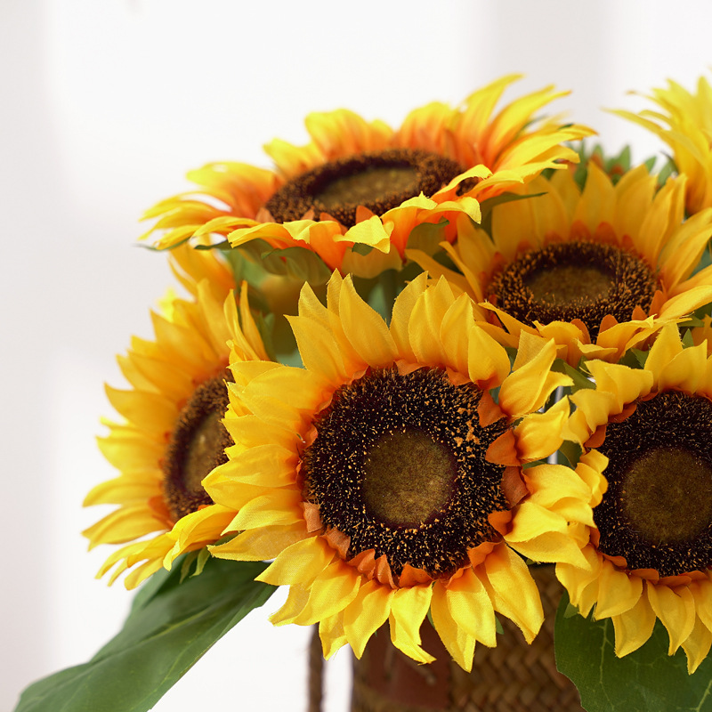 Artificial flowers, artificial lawns, artificial trees, creative high-end sunflowers, sunflower bouquets, artificial flowers for home decoration, salbutted chrysanthemums, artificial flowers, dance props, artificial flowers, artificial lawns, artificial trees pic 11