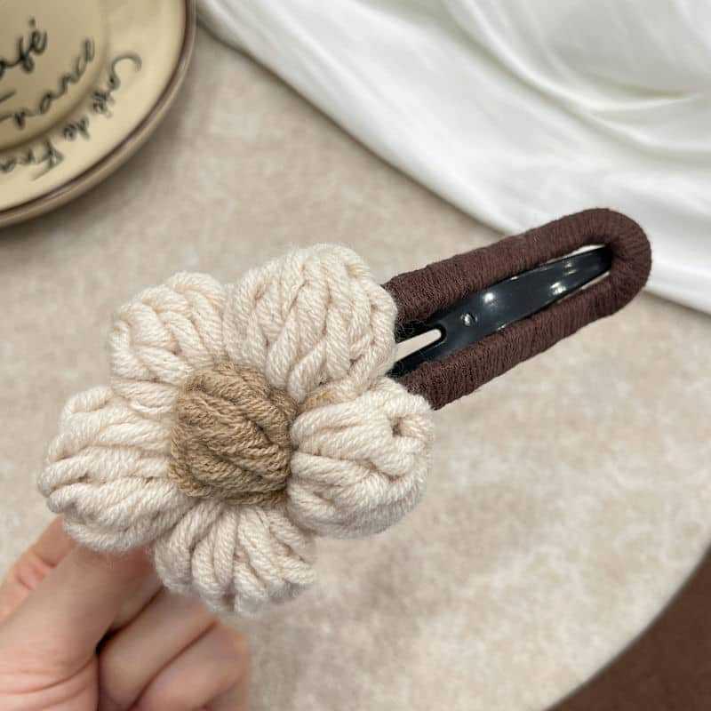 Woolen flower duckbill clip, large back of the head, sweet semi-tied hair clip, new autumn and winter headwear pic 6