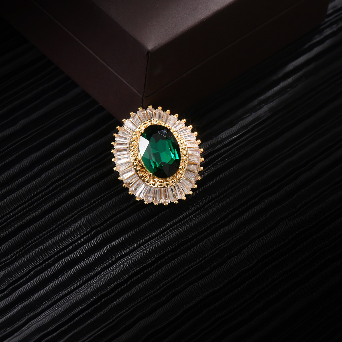 胸针太阳花圆形蝴蝶小胸针优雅气质韩版时尚领针收腰装饰防走光扣详情13