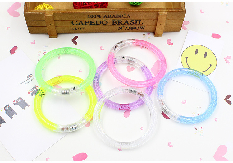 亚克力闪光手镯 饰品夜发光 手环 荧光棒 派对助威道具儿童玩具详情12