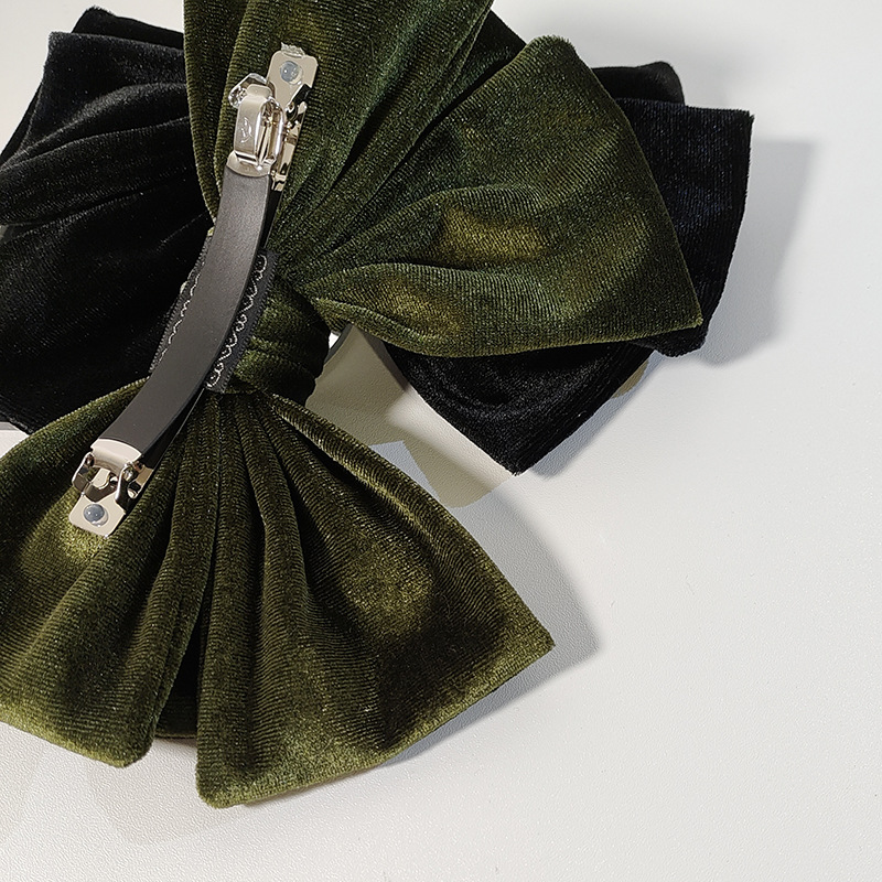 Korean retro autumn and winter hair clips, back of the head spring clip top clip, fashionable and elegant, trendy bow velvet headwear pic 11