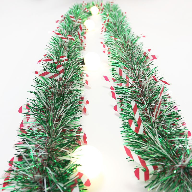 Christmas crutches are decorated with colorful stripes, and Christmas festival decorations are festive and joyous with wool stripes and latte art pic 2