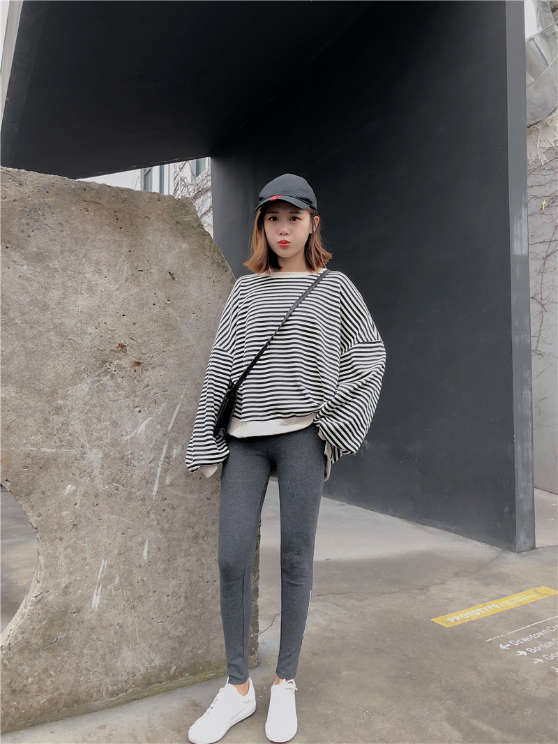 Spring new Korean-style side-striped five-star printed slimming nine-inch skinny pants pic 10