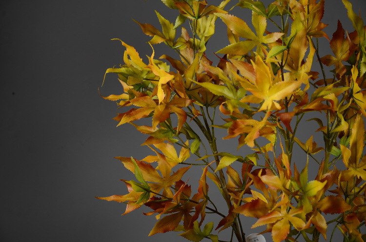 Factory wholesale of artificial flowers, direct sales from the manufacturer, wholesale of artificial green plants, home decoration flowers, red artificial leaves, artificial maple leaves pic 11