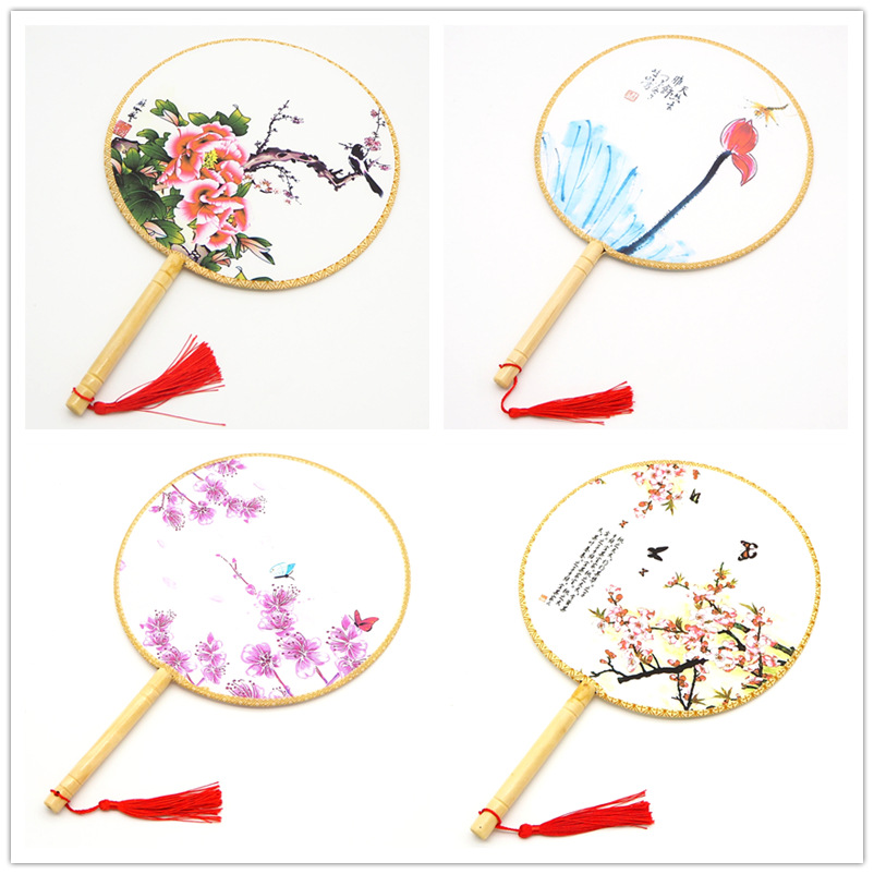 High-quality ancient-style palace fans, round fans, Chinese-style fans, maid fans, wooden-handled cloth fans, Hanfu, and round fans are selling well in scenic spots pic 7