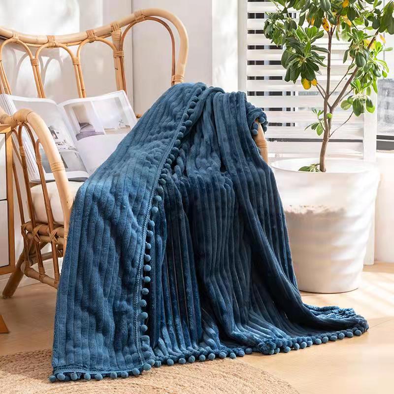 Viada cute style simple strip with ball flannel blanket, home carpet, all-season suitable polyester nap casual blanket, skirt blanket, cross-border exclusive supply, best-selling item pic 7
