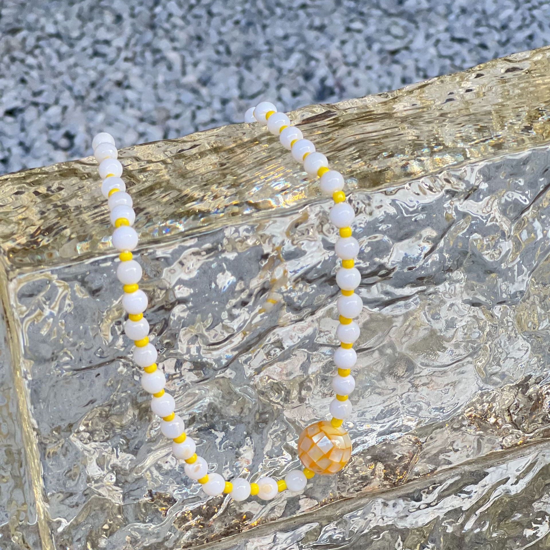 深海黄碟贝母珠天然石串珠项链小众度假设计师高级感项链简约时尚详情4