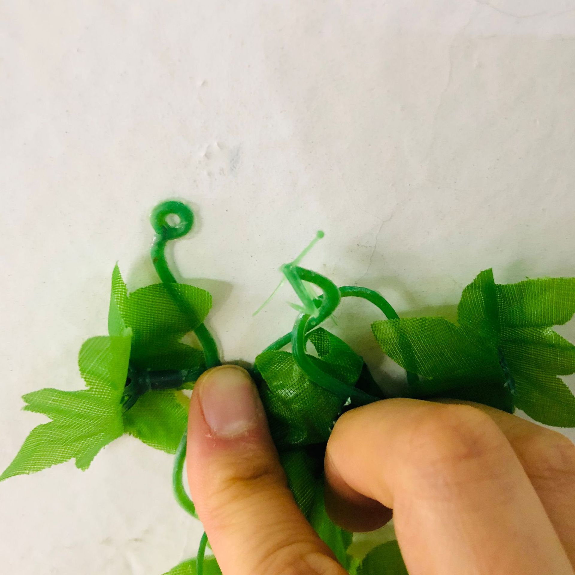 Simulated sunflower vines, simulated sunflower strips, plastic flower lilies, decorative vines, sunflower strips, Amazon pic 15