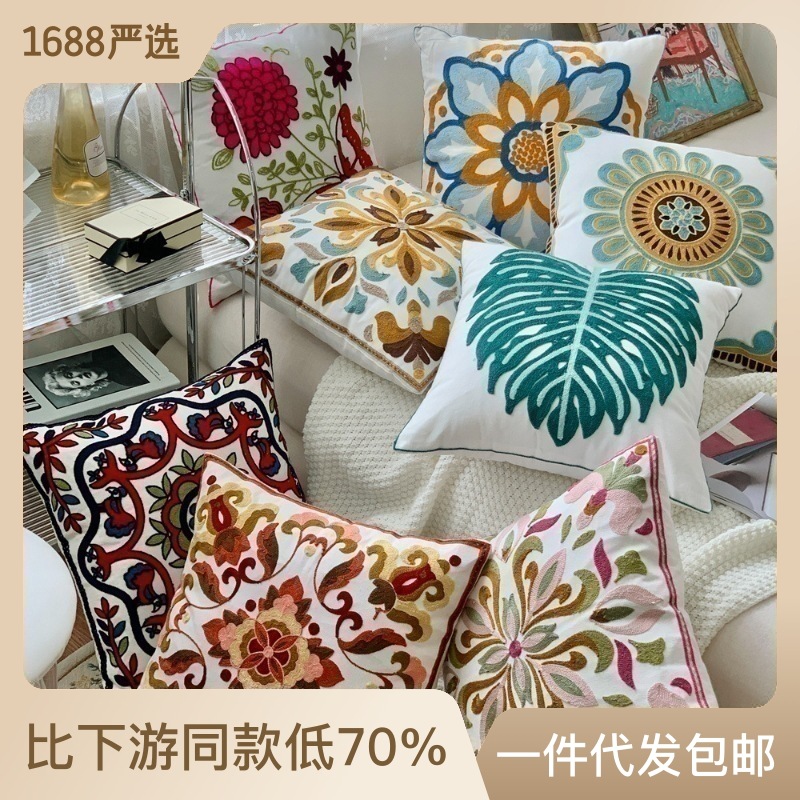 新款法式郁金香玫瑰刺绣跨境沙发抱枕酒店装饰棉麻靠枕抱枕套详情6