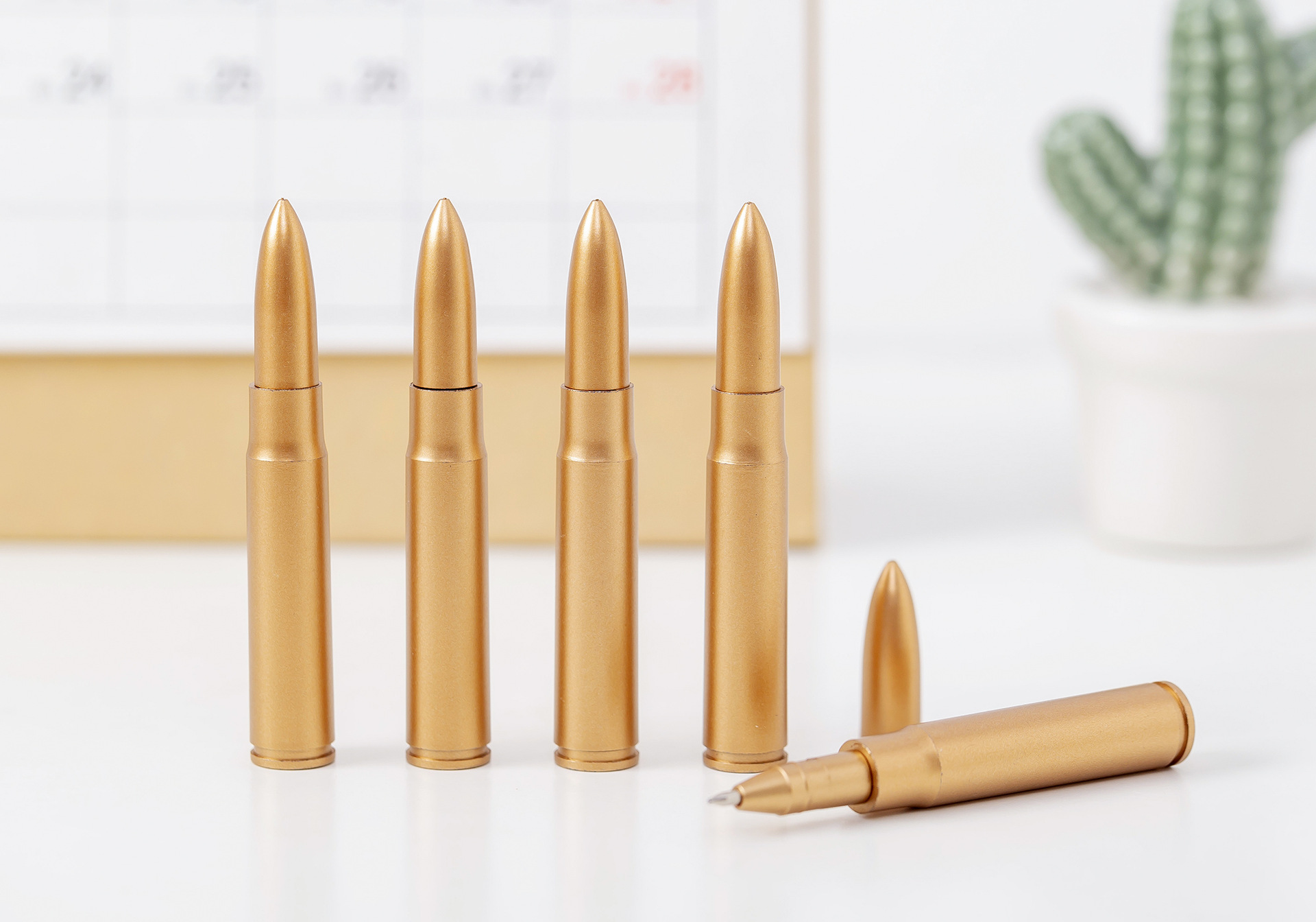 R Creative Shape Ballpoint Pen Blue 0.5mm student creative Ballpoint Pen Wholesale manufacturer pic 3