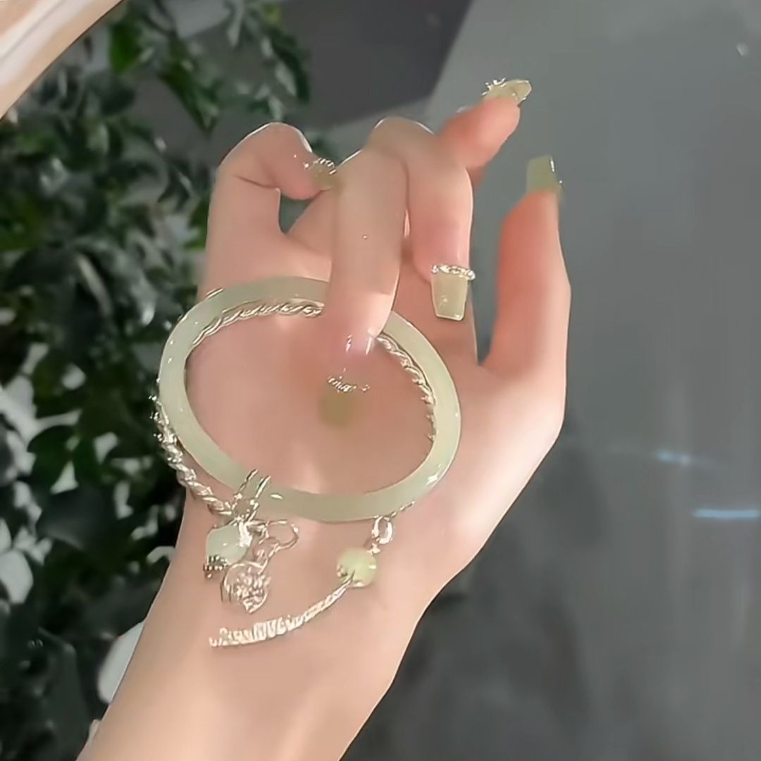 Retro style, clear water green open bracelet, jingle bracelet, female bell, sweet, ins, high-end fringed bracelet pic 7
