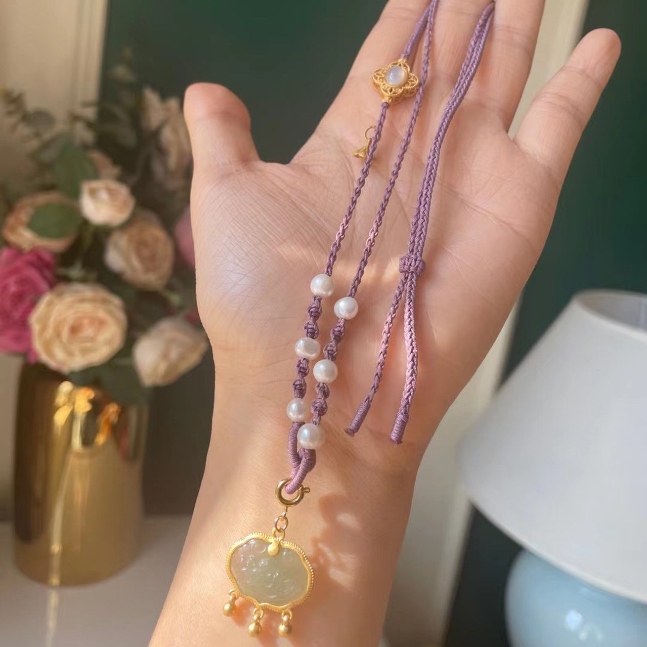 Natural Hetian jade lotus lock pendant necklace, hand-woven freshwater pearl collarbone chain for women, fashionable and versatile pic 9